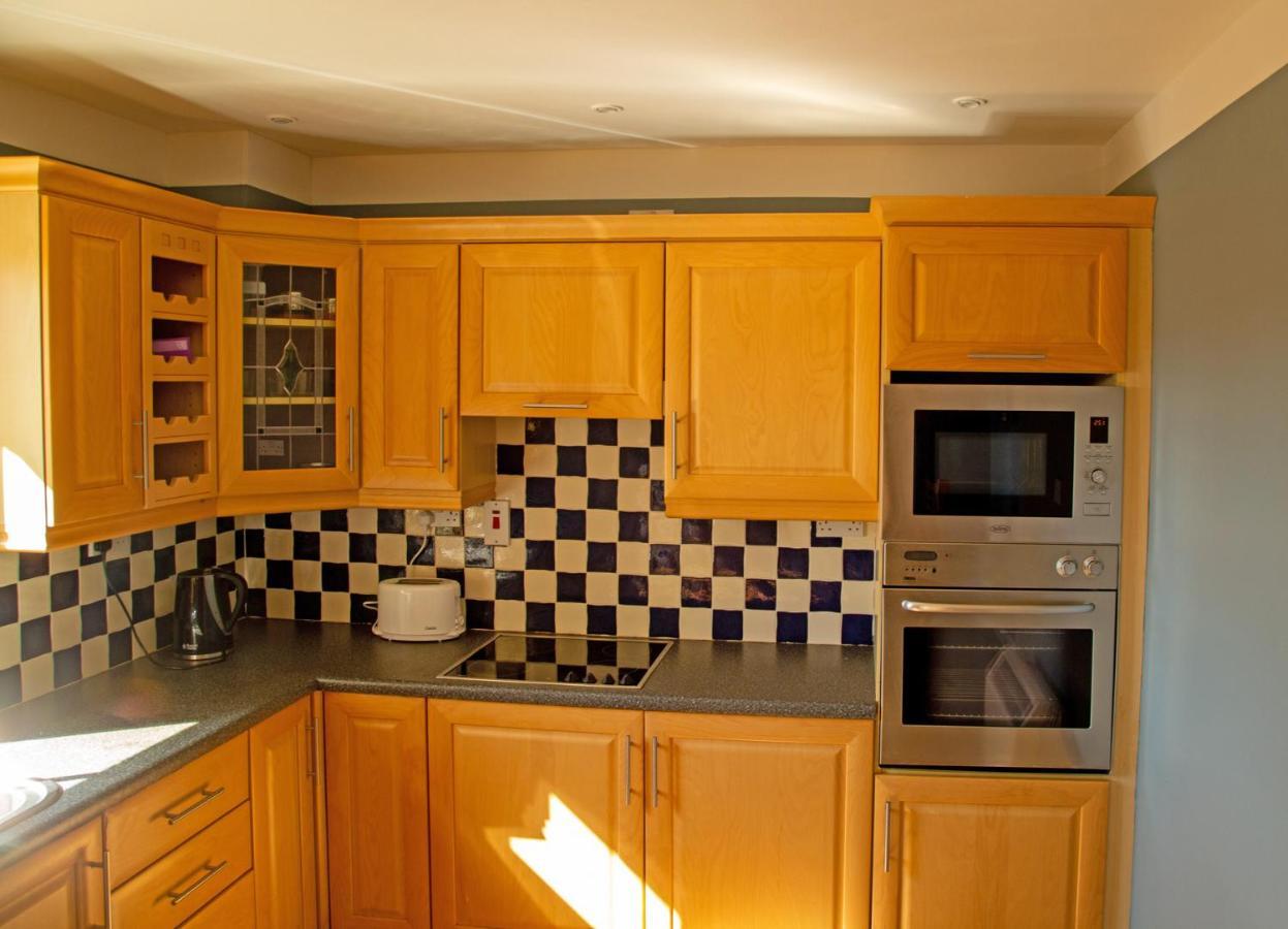 Dingle Town Holiday Home By Trident Holiday Homes Extérieur photo