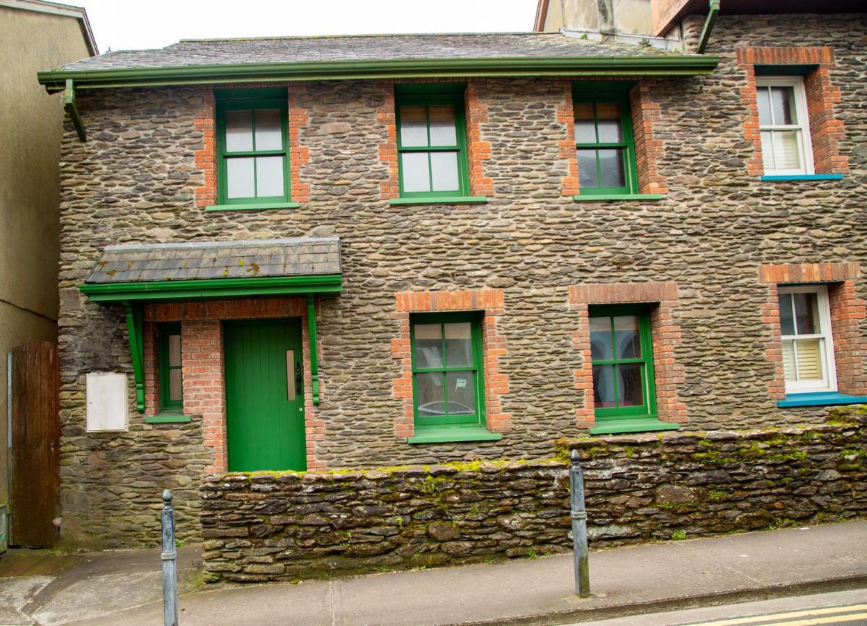 Dingle Town Holiday Home By Trident Holiday Homes Extérieur photo